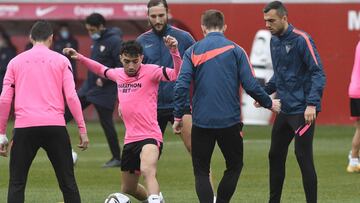 Entrenamiento del Sevilla.