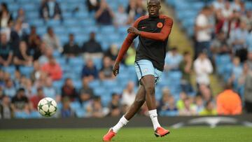 Manchester City&#039;s Ivorian midfielder and captain Yaya Toure 