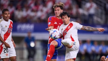 Vuelco en el futuro de Lichnovsky: dos técnicos se lo ‘pelean’