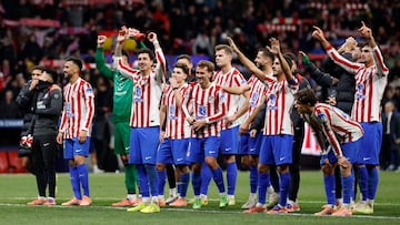 Los futbolistas del Atlético celebran el triunfo ante el Inter en Champions.