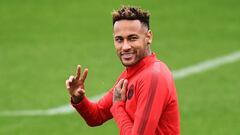 Neymar theatrics not up to us, says Liverpool's Robertson