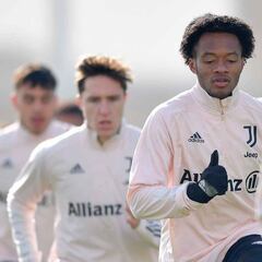 Tuttosport: Cuadrado se queda, Cristiano es duda y Ramsey se va