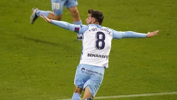 Luis Mu&ntilde;oz festejando un gol con el M&aacute;laga.