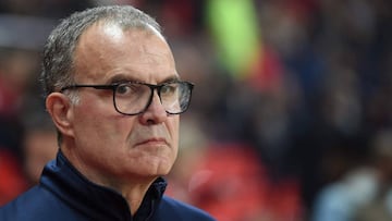 Marcelo Bielsa sum&oacute; otra derrota en Francia. 