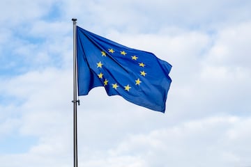 L¨ªder: Presidenta Ursula von der Leyen | Ministro de Finanzas: Valdis Dombrovskis | Ministro de Defensa: Kaja Kallas | Presidente del Banco Central: Christine Lagarde.