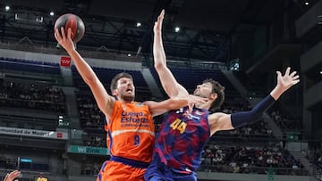 Mirotic y el Bar?a ya esperan al Madrid en la final de la Supercopa