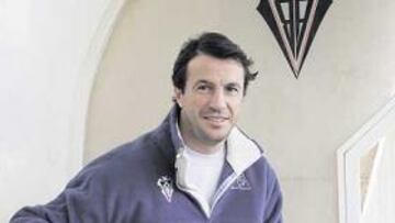 <b>ALTERNATIVA SERIA. </b>Jose González vuelve a sonar con fuerza para entrenar al Málaga.