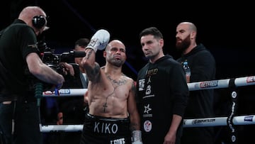 Kiko Martínez momentos antes de comenzar la pelea con Kid Galahad.