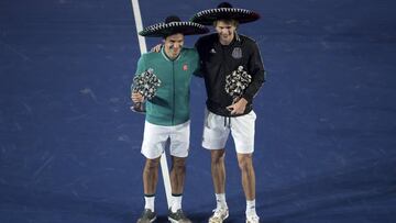 Roger Federer vence a Alexander Zverev en la Plaza de Toros México