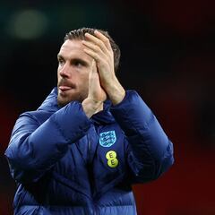 Henderson, pitado por jugar en Arabia: “No está bien...”