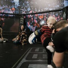 El tierno entrenamiento de Conor McGregor con su hijo de dos años antes de su regreso