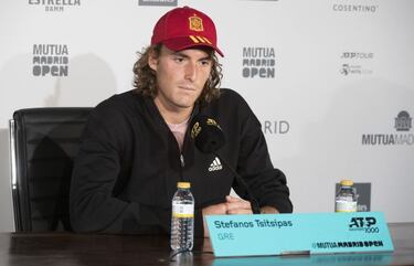 El guiño de Tsitsipas a la afición española en su llegada a Madrid
