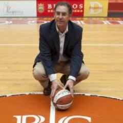 Benavente: “La ACB es un caos y se dirige hacia el precipicio”