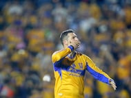 Tigres' French forward #10 Andre-Pierre Gignac celebrates scoring his team's first goal during the Liga MX Clausura football match between Tigres and Monterrey at the University Stadium (UANL) in Monterrey, Mexico on March 7, 2026. (Photo by Julio Cesar AGUILAR / AFP)