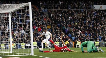 Benzema puso el definitivo 4-2 en el marcador.