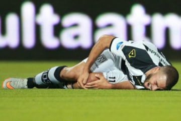 Luego de que Héctor Moreno lesionó a Oussama Tannane en septiembre, ahora en diciembre el mexicano no quiso saludar al jugador porque el marroquí condenó la entrada de Moreno. 