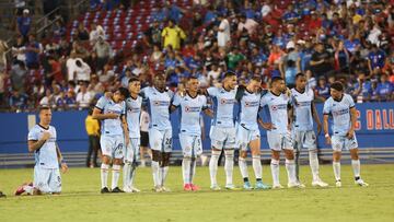 Aug 3, 2023; Frisco, TX, USA;  Cruz Azul players look on during the penalty kick shootout against Charlotte FC at Toyota Stadium. Mandatory Credit: Kevin Jairaj-USA TODAY Sports