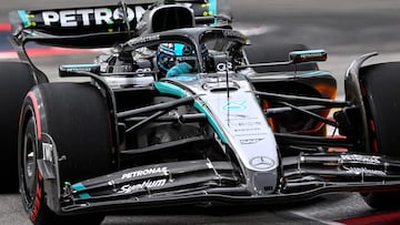 George Russell con el Mercedes de F1 durante el GP de Singapur de Fórmula 1.