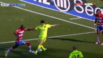 El Granada reclamó con 0-1 un penalti de Bartra a Foulquier