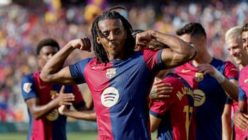 Hasta la lesi¨®n, encabezaba la lista de jugador con m¨¢s minutos. El franc¨¦s se ha consolidado como uno de los mejores laterales derecho del mundo. Cada d¨ªa m¨¢s solvente, se entiende a las mil maravillas con Lamine. Un portento f¨ªsico.