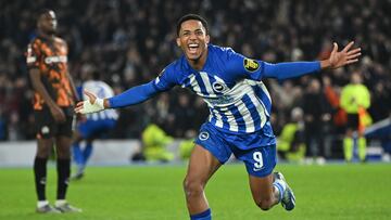 Jo?o Pedro celebra su gol en el partido de Europa League contra el Olympique de Marsella.