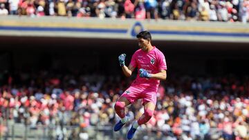 MEX8863. CIUDAD DE MÉXICO (MÉXICO), 22/10/2023.- Esteban Andrada del Monterrey celebra un gol anotado a Pumas hoy, durante un juego por la jornada 13 del torneo Apertura 2023 de la Liga MX del fútbol mexicano en el estadio Olímpico Universitario, de Ciudad de México (México). EFE/Alex Cruz