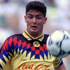 Falleció Edú, el autor del pase de rabona en un Clásico Nacional