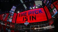 The fans in Detroit for the big night in the NFL reminisce about their favourite Draft moments through the years.