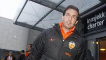 <b>PREPARADOS.</b> El entrenador del Valencia, Unai Emery, advirtió sobre el partido de mañana contra el Rosenborg en la Copa de la UEFA que el conjunto noruego se juega su último cartucho por lo que hay que estar muy preparados.
