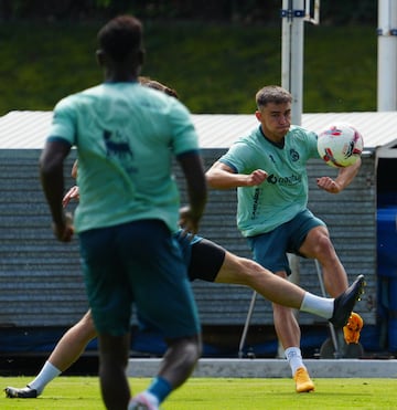 Mario debutará como titular esta temporada por la sanción de Saúl.