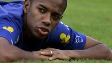 <B>GRAN ATRACCIÓN. </B>Robinho es una de las grandes atracciones de Brasil en la Copa Confederaciones.