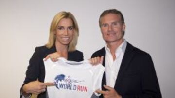 Anita Gerhardter, directora ejecutiva de Wings for Life, con el ex-corredor de F1 y embajador David Coulthard durante la presentación de la Carrera Mundial.