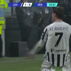 Qué delantero más descomunal es Vlahovic: primer partido con la Juve, primer golazo