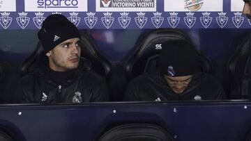 Morata en el banquillo de Osasuna.