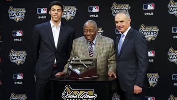 Christian Yelich y Mike Trout recibieron el Hank Aaron Award por sus extraordinarias actuaciones ofensivas durante la temporada regular de la MLB.