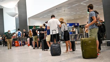 Covid-19 test in airports for passengers arriving from Spain, Croatia, Greece and Malta in Milan, Italy on August 20, 2020. Photo by Blufoto/IPA/ABACAPRESS.COM *** Local Caption *** .