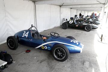 Tercera edición de la reunión y exhibición de automóviles clásicos en el circuito del Jarama

