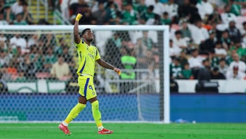 JEDDAH, SAUDI ARABIA - FEBRUARY 13: Jhon Duran of Al Nassr celebrates after scoring the 1st goal during the Saudi Pro League match between Al Ahli and Al Nassr at King Abduallah Sport City Stadium on February 13, 2025 in Jeddah, Saudi Arabia. (Photo by Yasser Bakhsh/Getty Images)