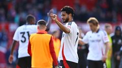 Así se gana Raúl Jiménez el amor de la afición del Fulham