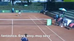 Juez de silla a una pasapelotas menor: "Eres muy sexy..."