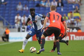 Caicedo con el balón.
