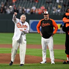Who was the Baltimore Orioles’ legendary 3rd baseman Brooks Robinson who passed away at 86?