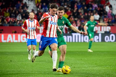 Defensa. Miguel Gutiérrez (Girona)