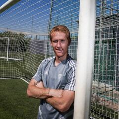 El Fernando Torres se engalana para recibir a un líder mermado