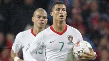 Cristiano Ronaldo en el partido ante Dinamarca