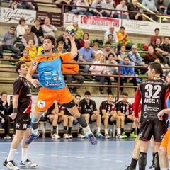 El drama del descenso, entre Cangas, Benidorm y Aranda