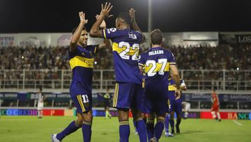 Villa cierra la goleada de Boca, que sigue en pelea por el título