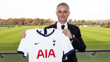 Jose Mourinho, con la camiseta del Tottenham. 