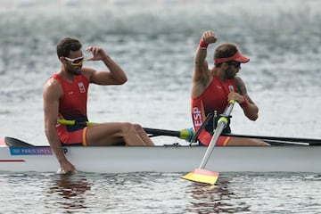 El dos sin timonel masculino termina tercero en sus semifinales y accede a la regata por los metales, como Aleix García y Rodrigo Conde.