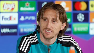 GRAF5236. MADRID, 03/05/2022.- El centrocampista croata del Real Madrid, Luka Modric durante la rueda de prensa tras entrenamiento del equipo en la Ciudad Deportiva del Real Madrid en Valdebebas este martes previo a su enfrentamiento contra el Manchester City correspondiente al partido de vuelta de semifinales de la Liga de Campeones. EFE/Real Madrid / Antonio Villalba SOLO USO EDITORIAL/SOLO USO EN ESPAÑA/SOLO DISPONIBLE PARA ILUSTRAR LA NOTICIA QUE ACOMPAÑA (CRÉDITO OBLIGATORIO)
